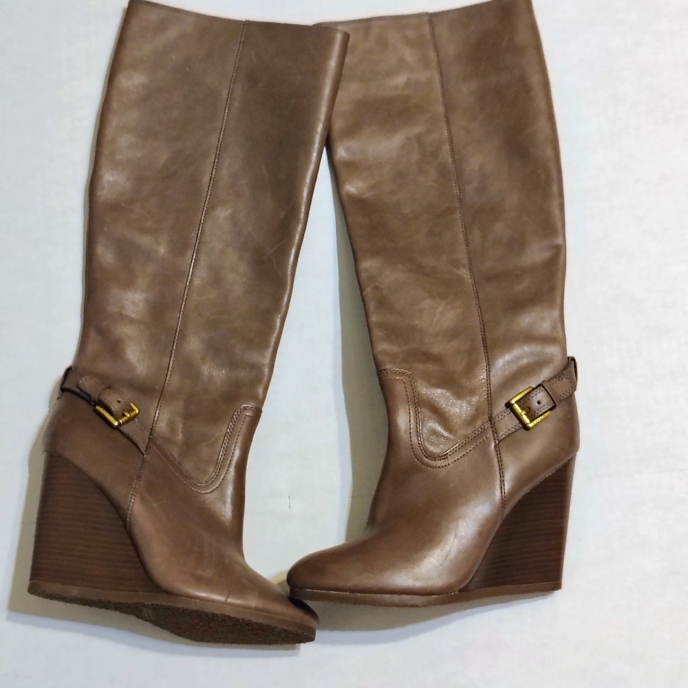 Coach "Dorthy" Tan Leather Wedge Boots Size 10B - Picture 16 of 16